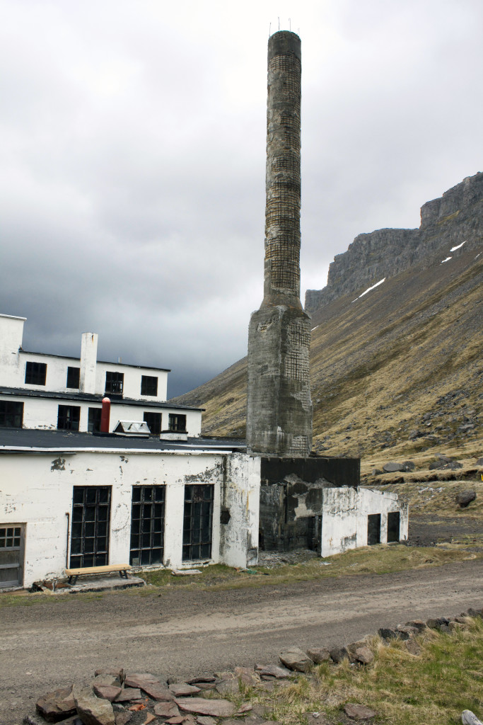 Gamla síldarverksmiðjan á Djúpavík